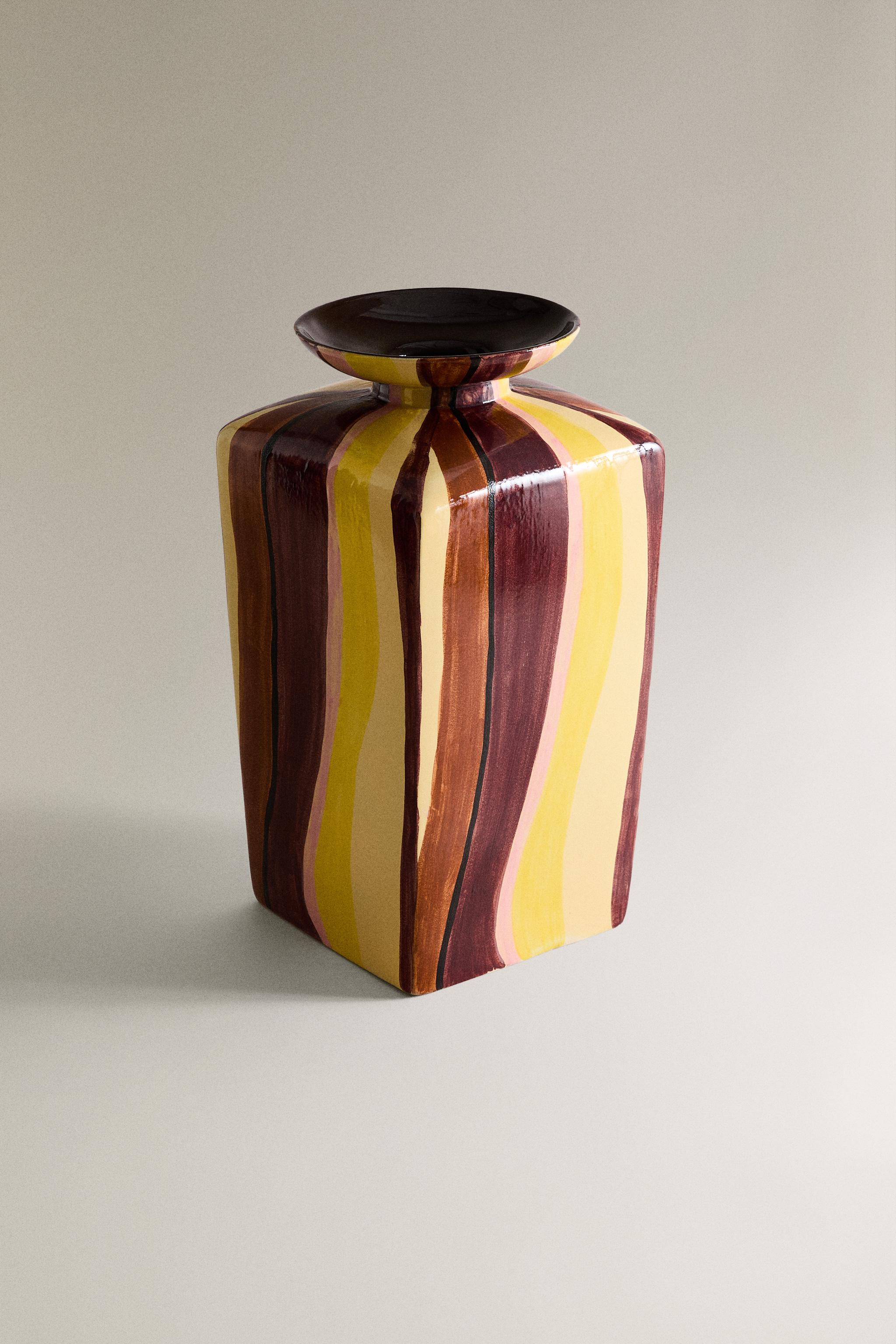 STRIPED CERAMIC VASE X COLLAGERIE